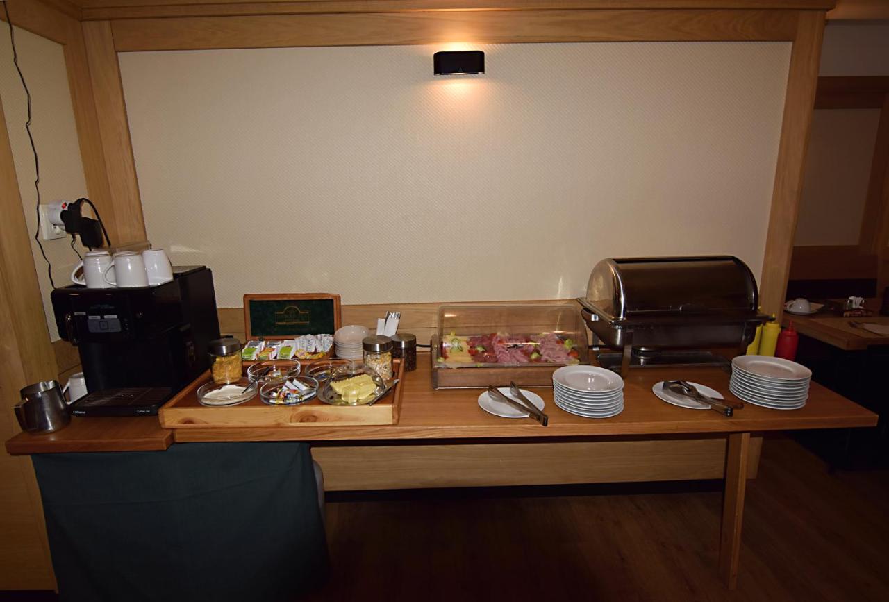 Hotel Soudek Poděbrady エクステリア 写真