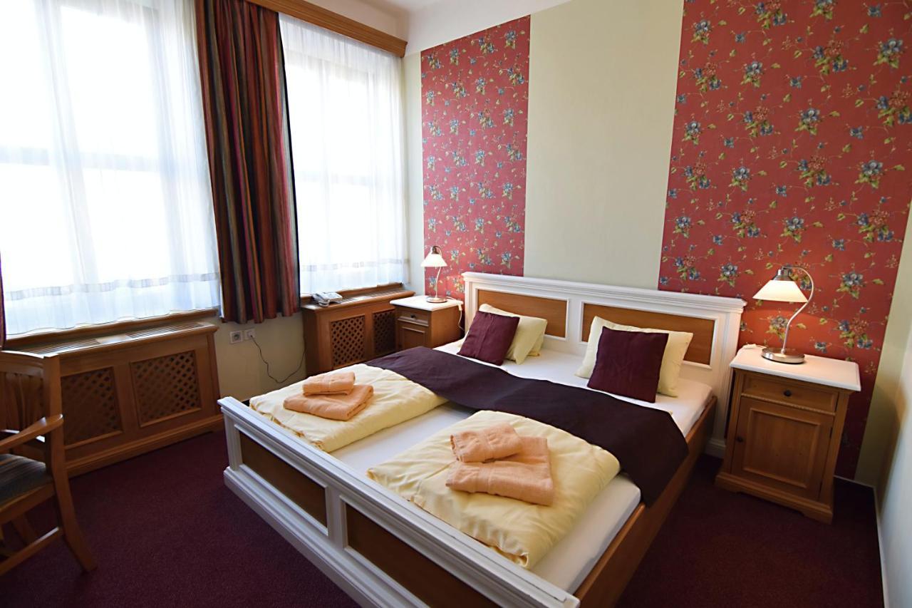 Hotel Soudek Poděbrady エクステリア 写真