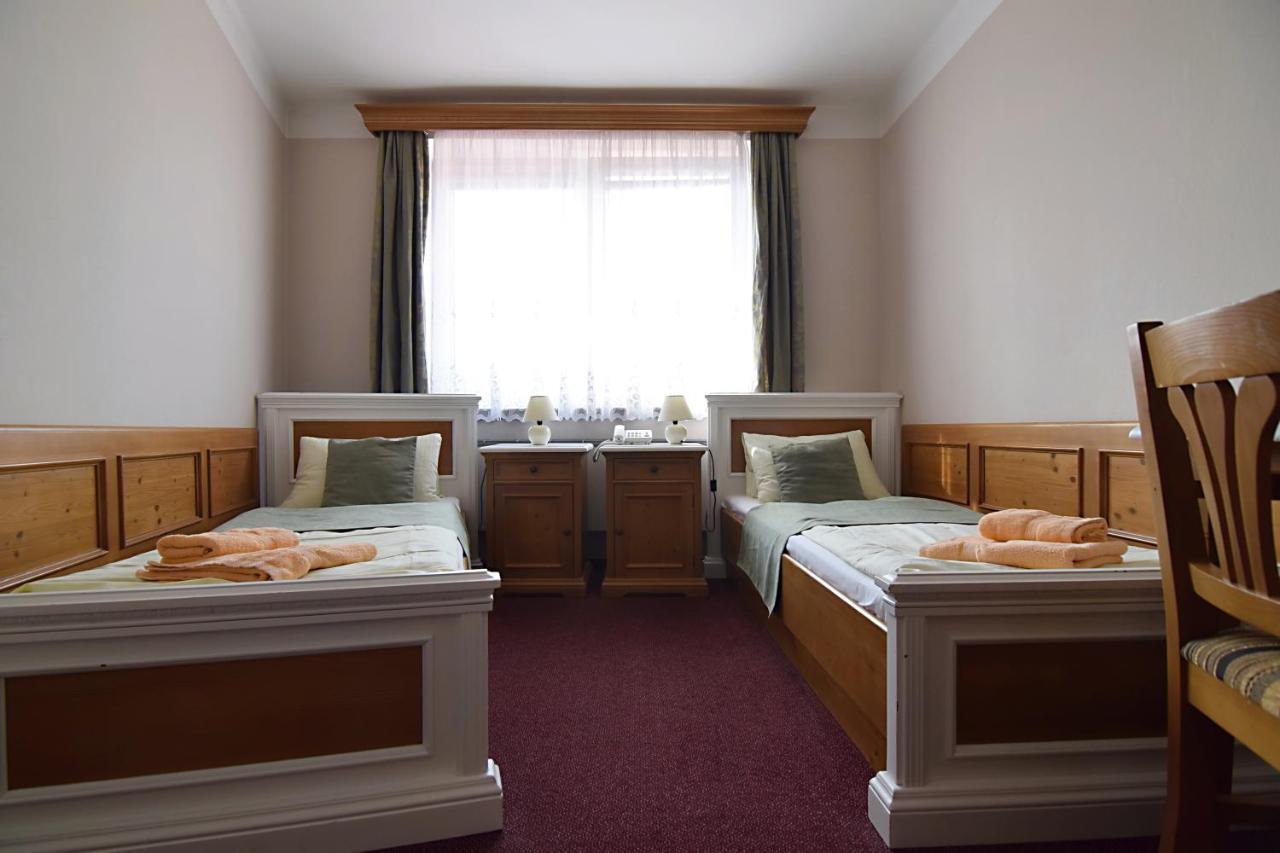 Hotel Soudek Poděbrady エクステリア 写真