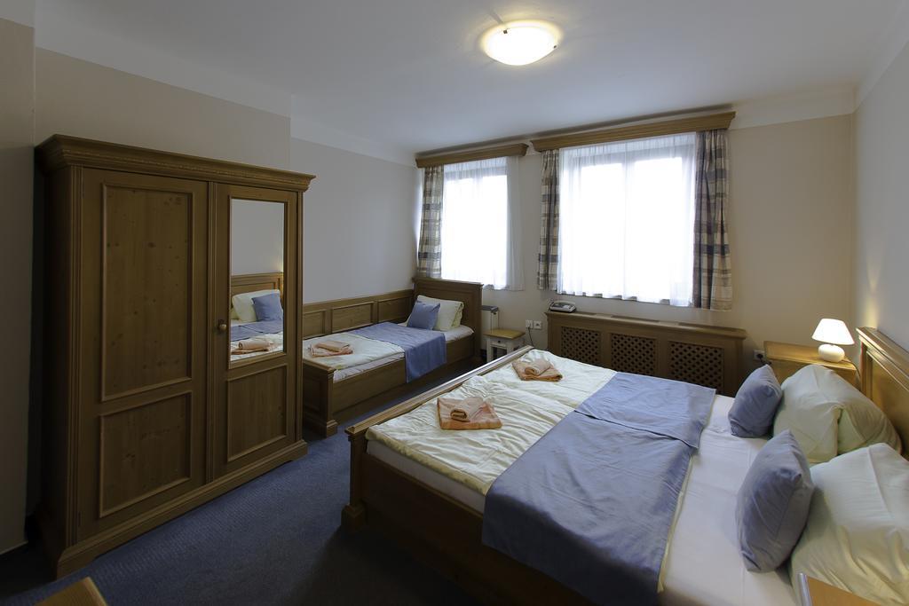 Hotel Soudek Poděbrady エクステリア 写真
