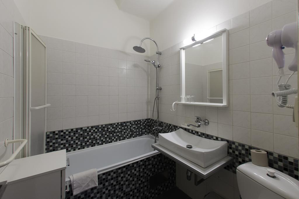 Hotel Soudek Poděbrady エクステリア 写真