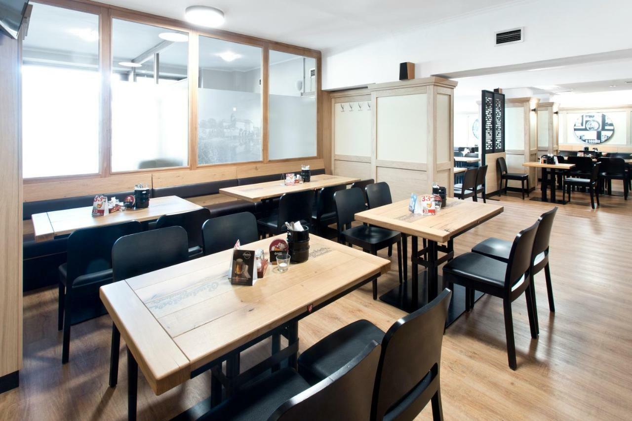 Hotel Soudek Poděbrady エクステリア 写真